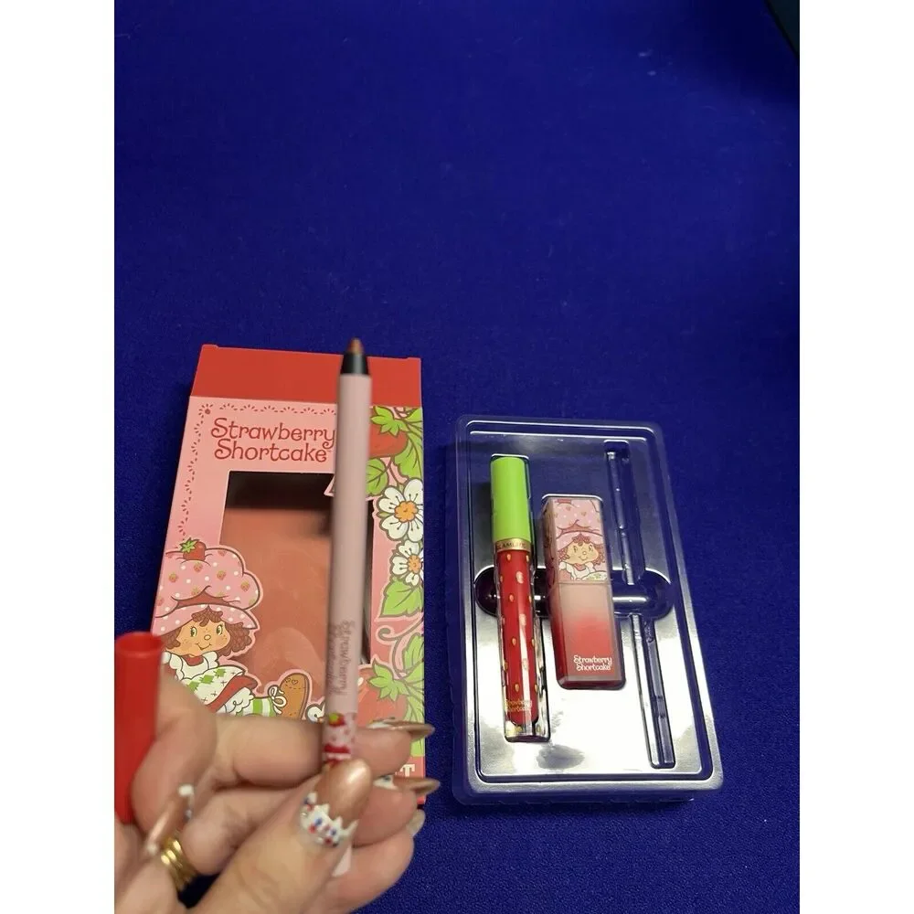 GLAMLITE STRAWBERRY SHORTCAKE BERRY SWEET LIP KIT LIPSTICK GLOSS LINER NEW
